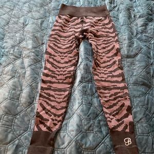 Tiger striped bombshell leggings